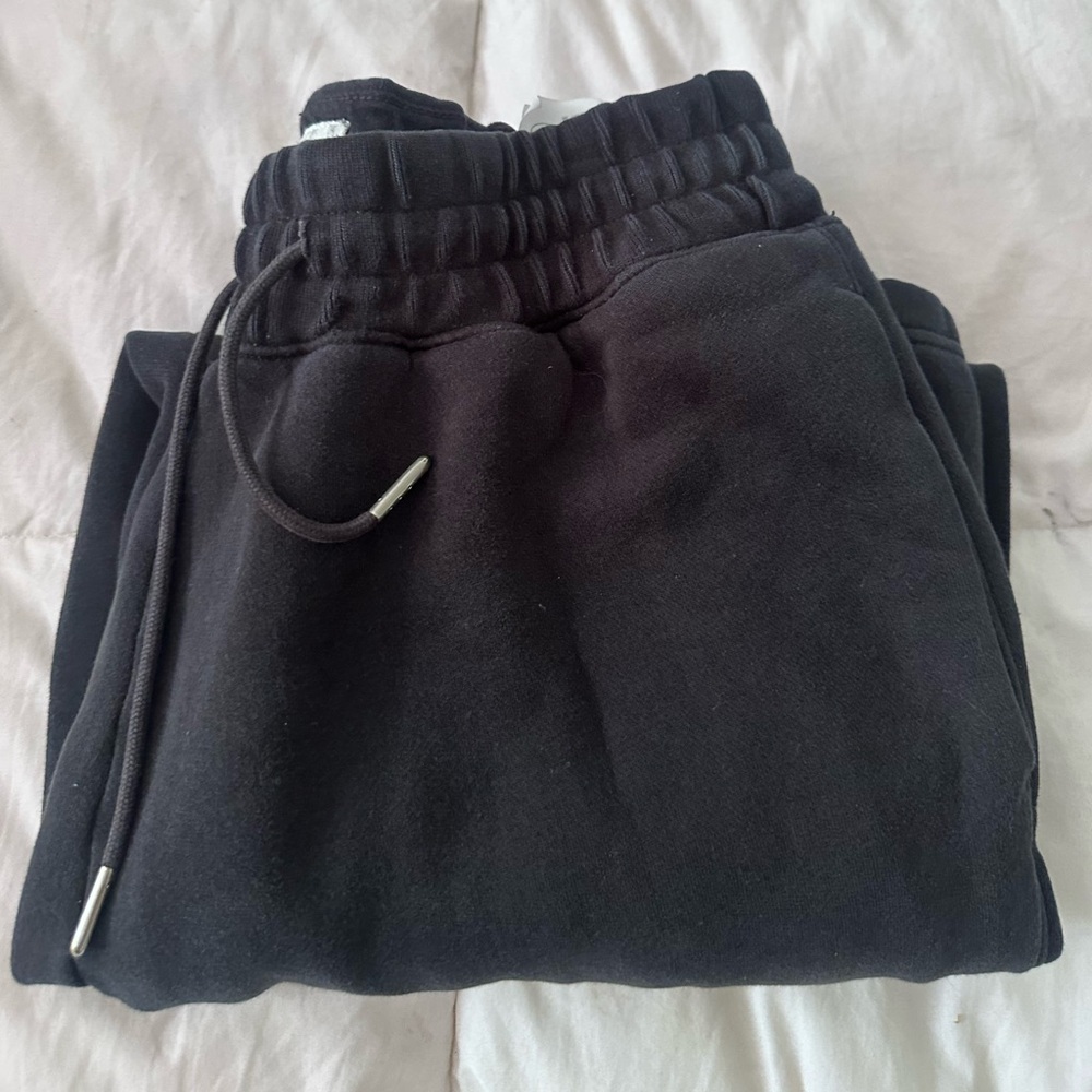 Abercrombie black “soft af” sweat pants